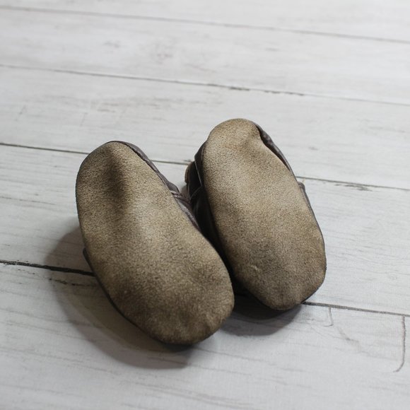 Tommy Tickle Baby Girl Genuine Leather Soft Sole Crib Shoes Brown 0-6 Mo - Picture 5 of 6